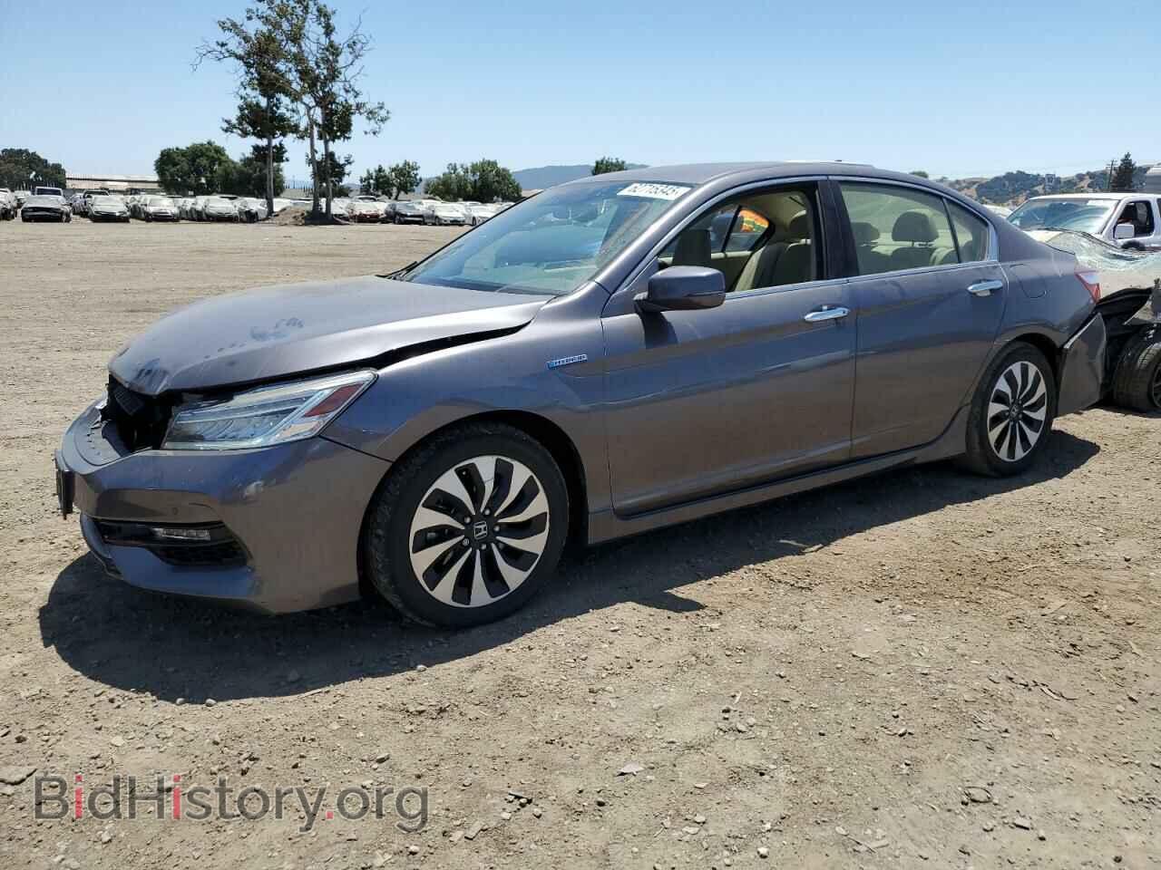 Photo JHMCR6F74HC028452 - HONDA ACCORD 2017