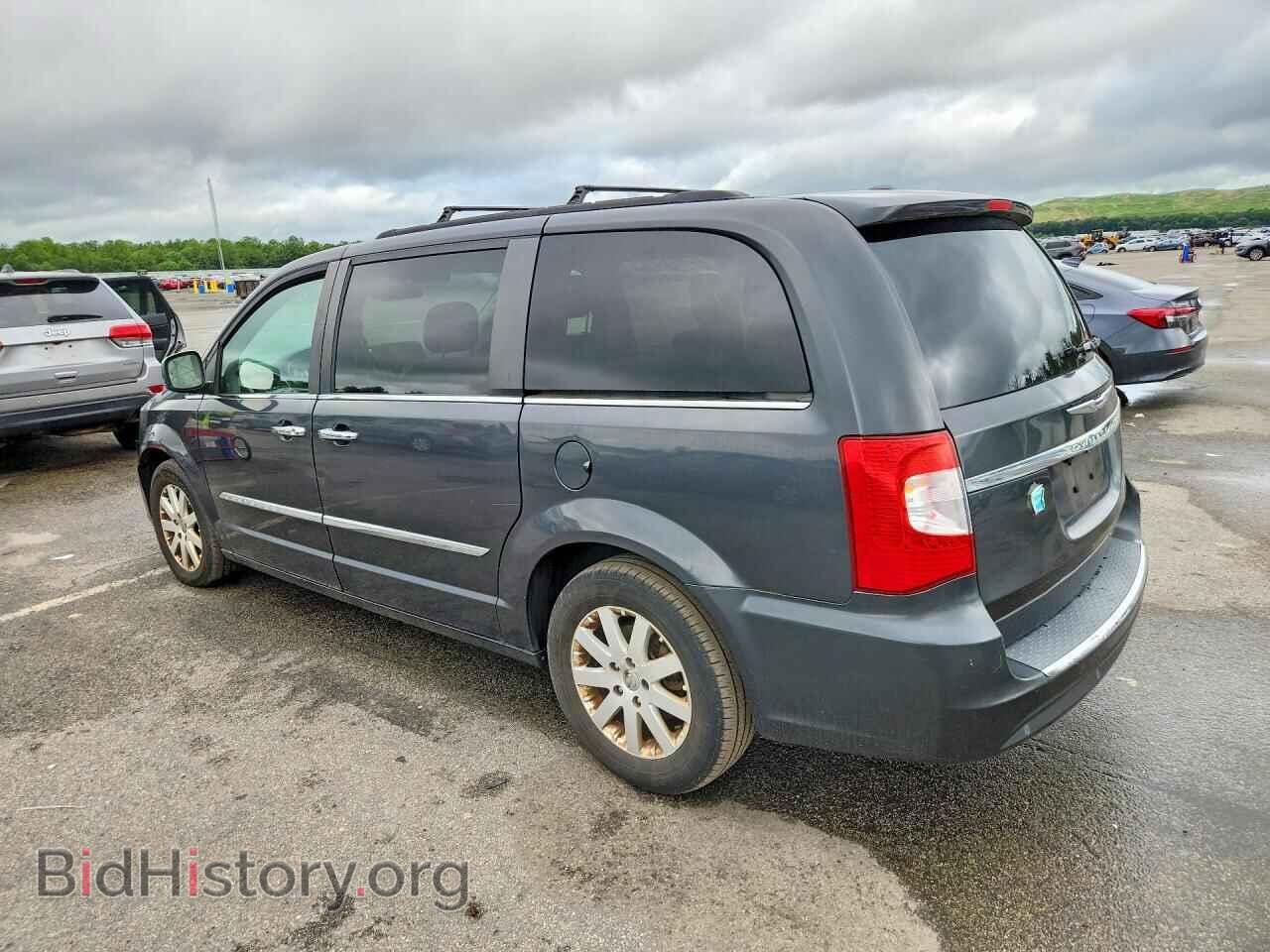 2011 CHRYSLER MINIVAN - VIN: 2A4RR8DG5BR613236 - Photo 2