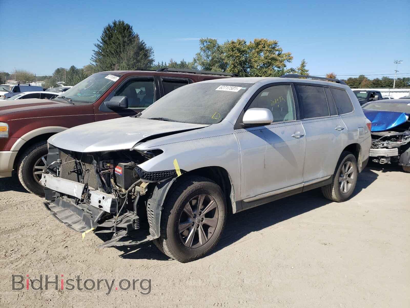 2013 TOYOTA HIGHLANDER - VIN: 5TDBK3EH7DS185945 - Фото 2