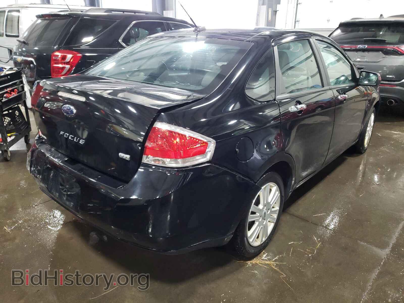 2011 FORD FOCUS - VIN: 1FAHP3HN0BW106888 - Фото 4