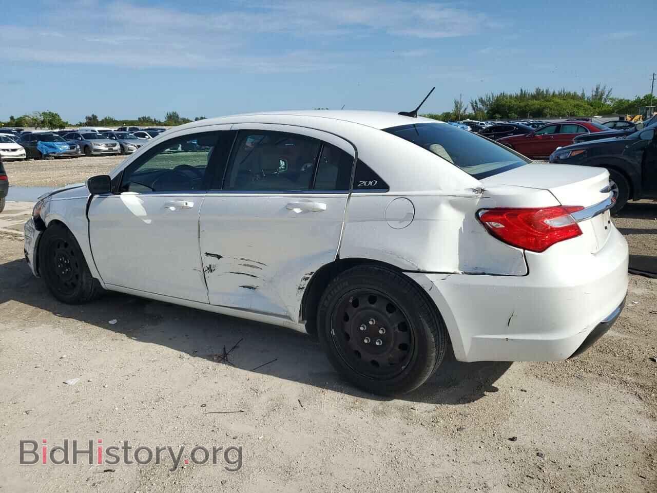 2014 CHRYSLER 200 - VIN: 1C3CCBAG5EN150051 - Фото 2