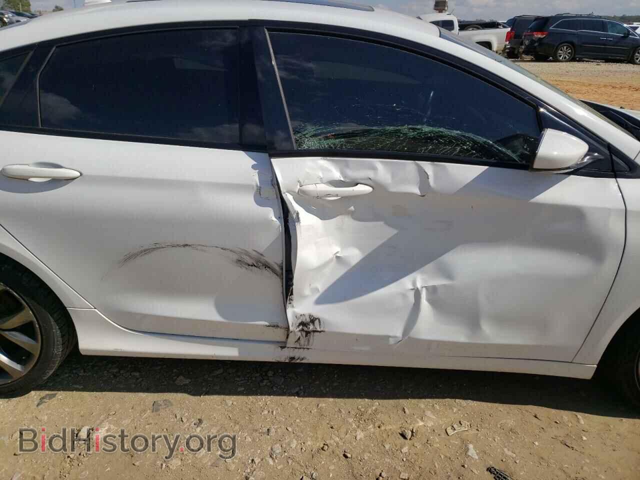 2016 CHRYSLER 200 - VIN: 1C3CCCBB5GN112167 - Фото 9