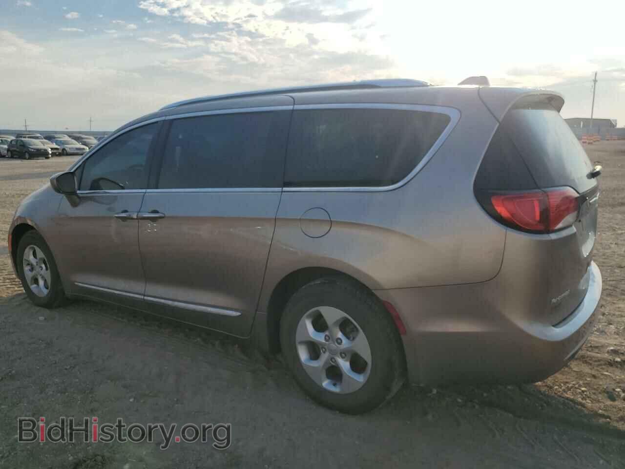 2017 CHRYSLER PACIFICA - VIN: 2C4RC1EG8HR669600 - Фото 2