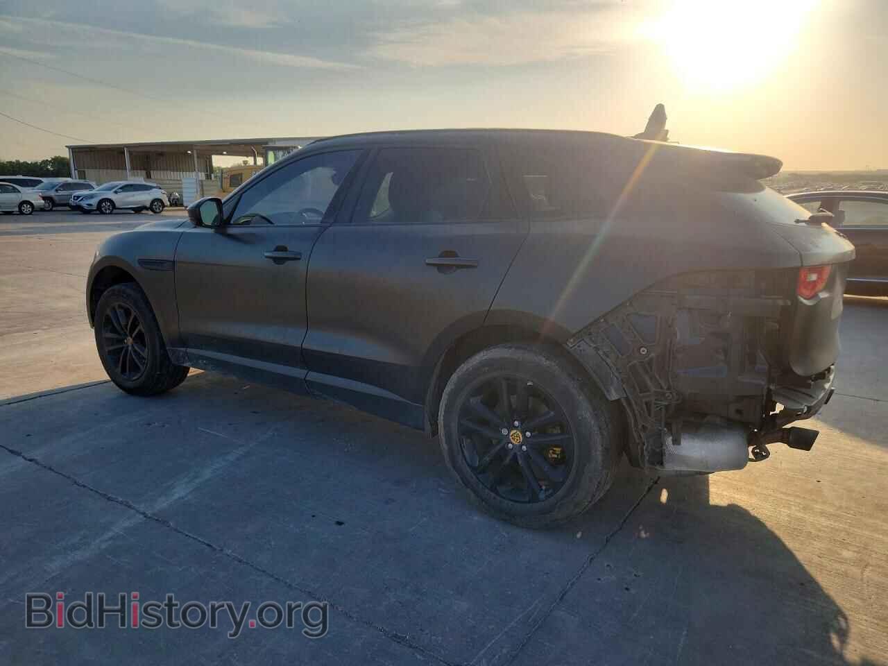 2017 JAGUAR F-PACE - VIN: SADCJ2BV2HA492491 - Photo 2
