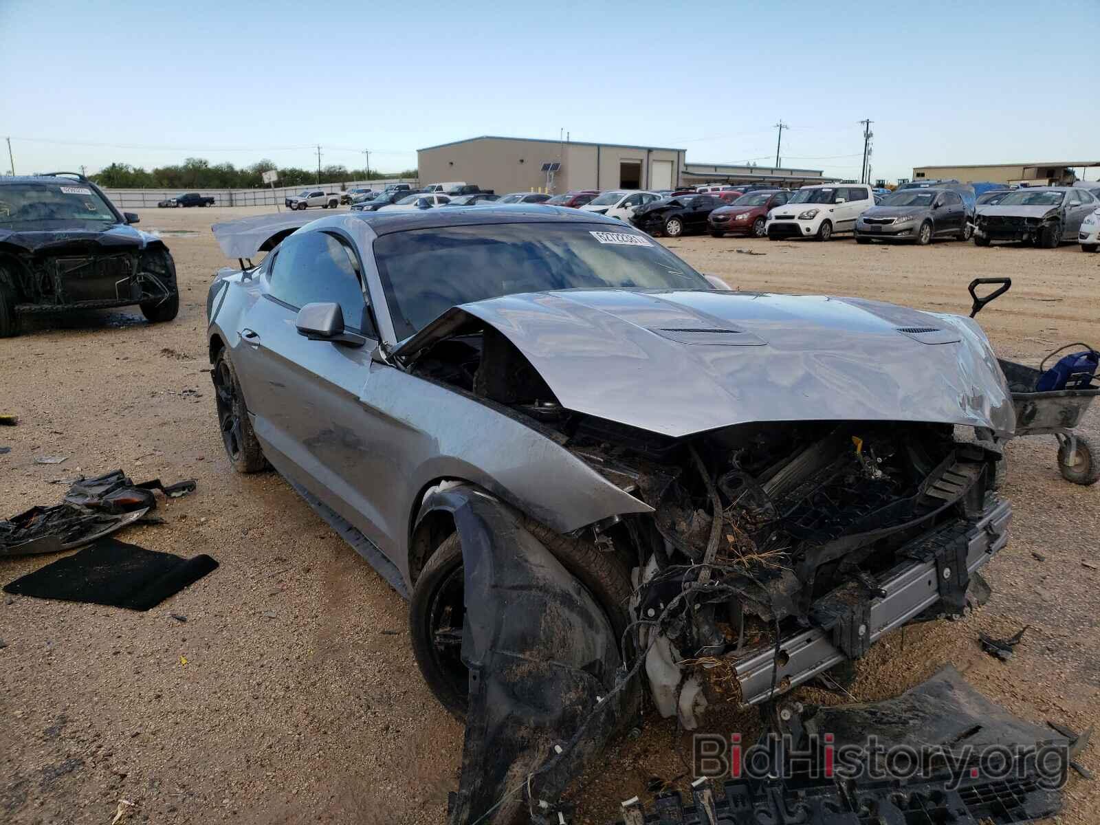 Photo 1FA6P8TH9L5162888 - FORD MUSTANG 2020