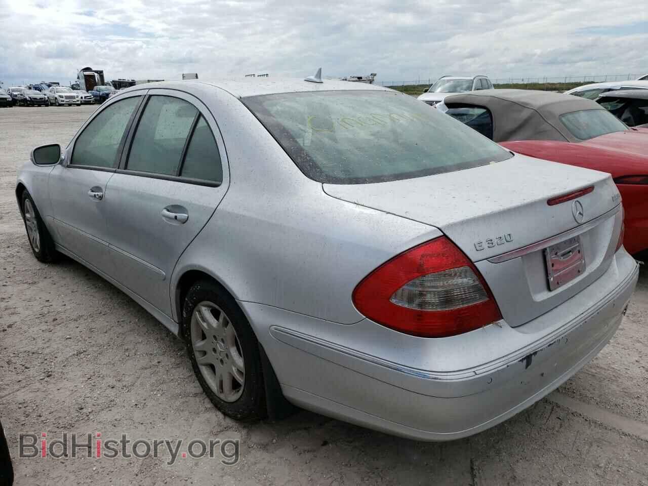 2007 MERCEDES-BENZ E-CLASS - VIN: WDBUF22X77B130599 - Photo 3