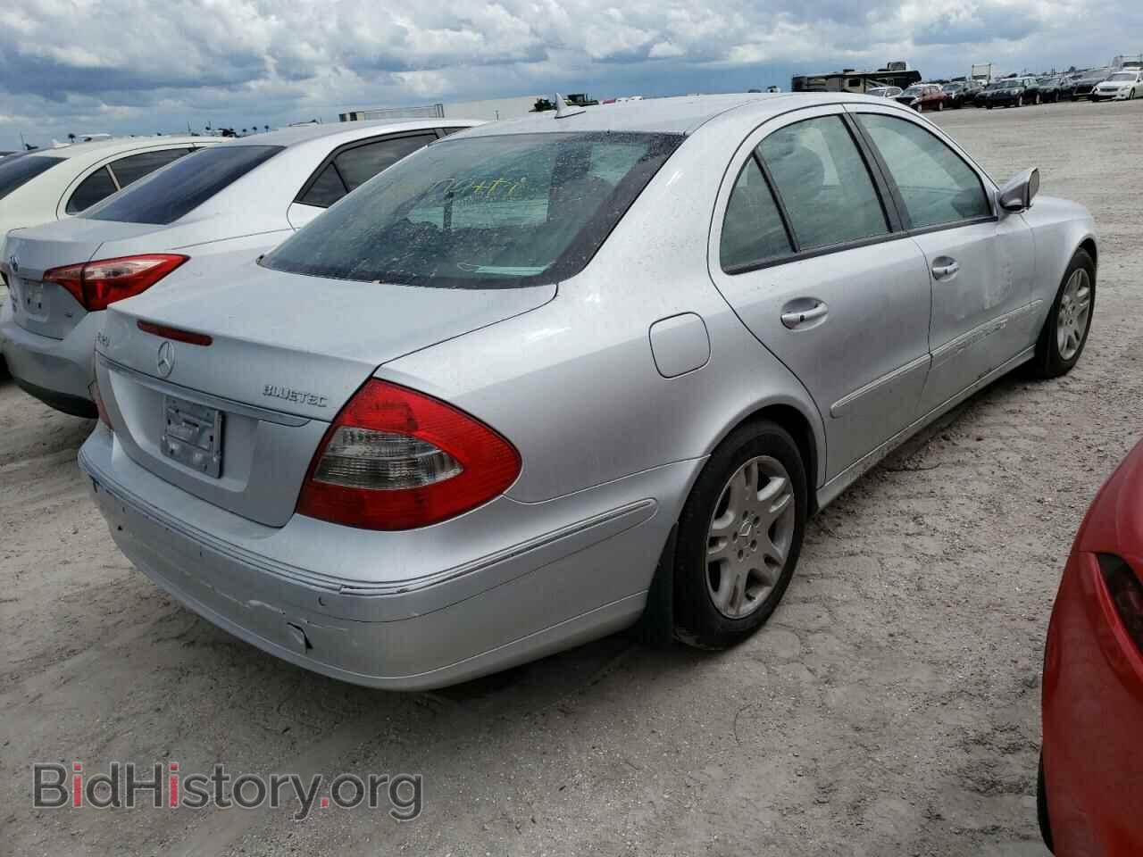 2007 MERCEDES-BENZ E-CLASS - VIN: WDBUF22X77B130599 - Photo 4