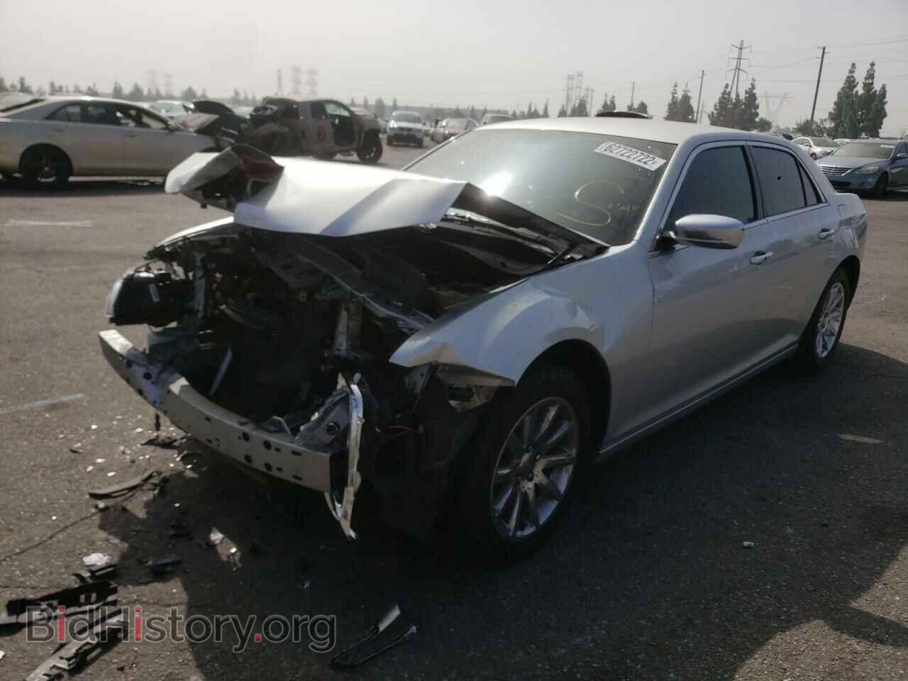 2012 CHRYSLER 300 - VIN: 2C3CCACG2CH199351 - Photo 2