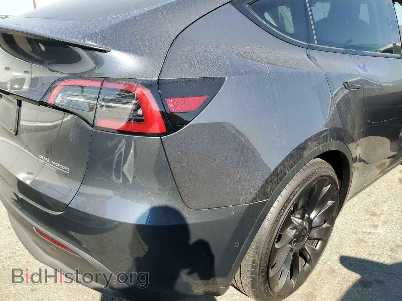 2022 TESLA MODEL Y - VIN: 7SAYGDEF2NF413410 - Фото 9