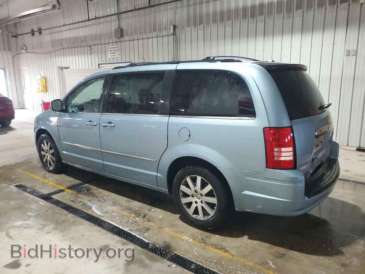 2009 CHRYSLER MINIVAN - VIN: 2A8HR54199R649073 - Фото 2