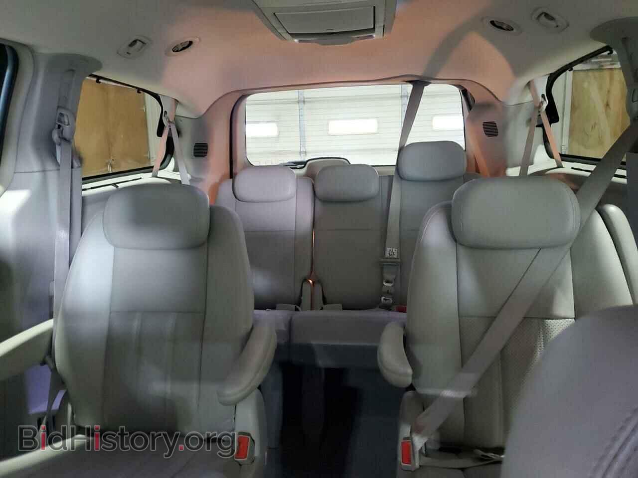 2009 CHRYSLER MINIVAN - VIN: 2A8HR54199R649073 - Фото 10