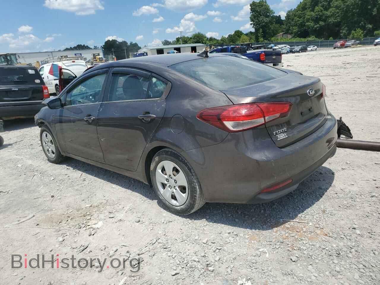 2017 KIA FORTE - VIN: 3KPFK4A78HE103175 - Фото 2