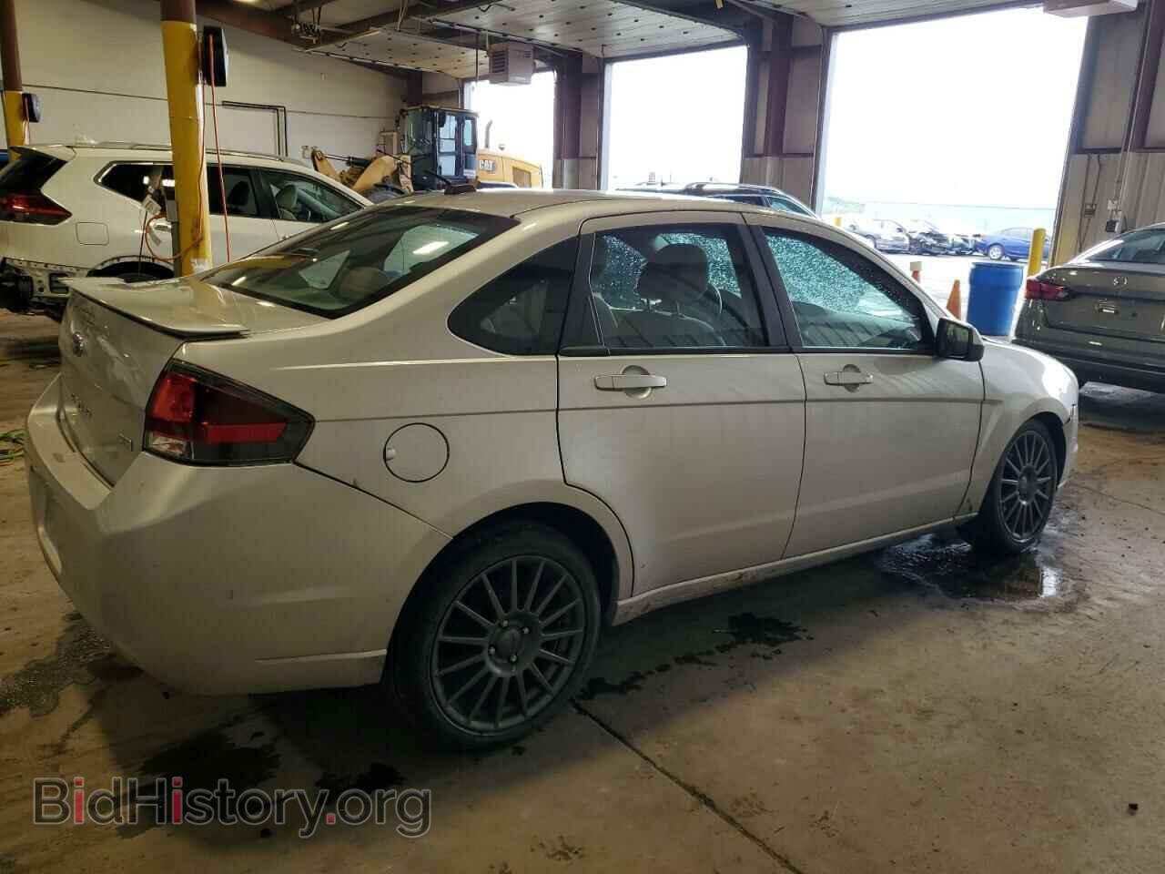 2011 FORD FOCUS - VIN: 1FAHP3GN1BW153607 - Photo 3