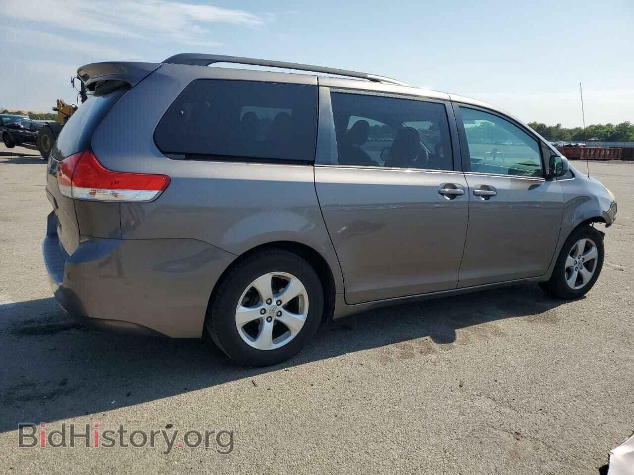 2011 TOYOTA All Models - VIN: 5TDKK3DC2BS085366 - Фото 3