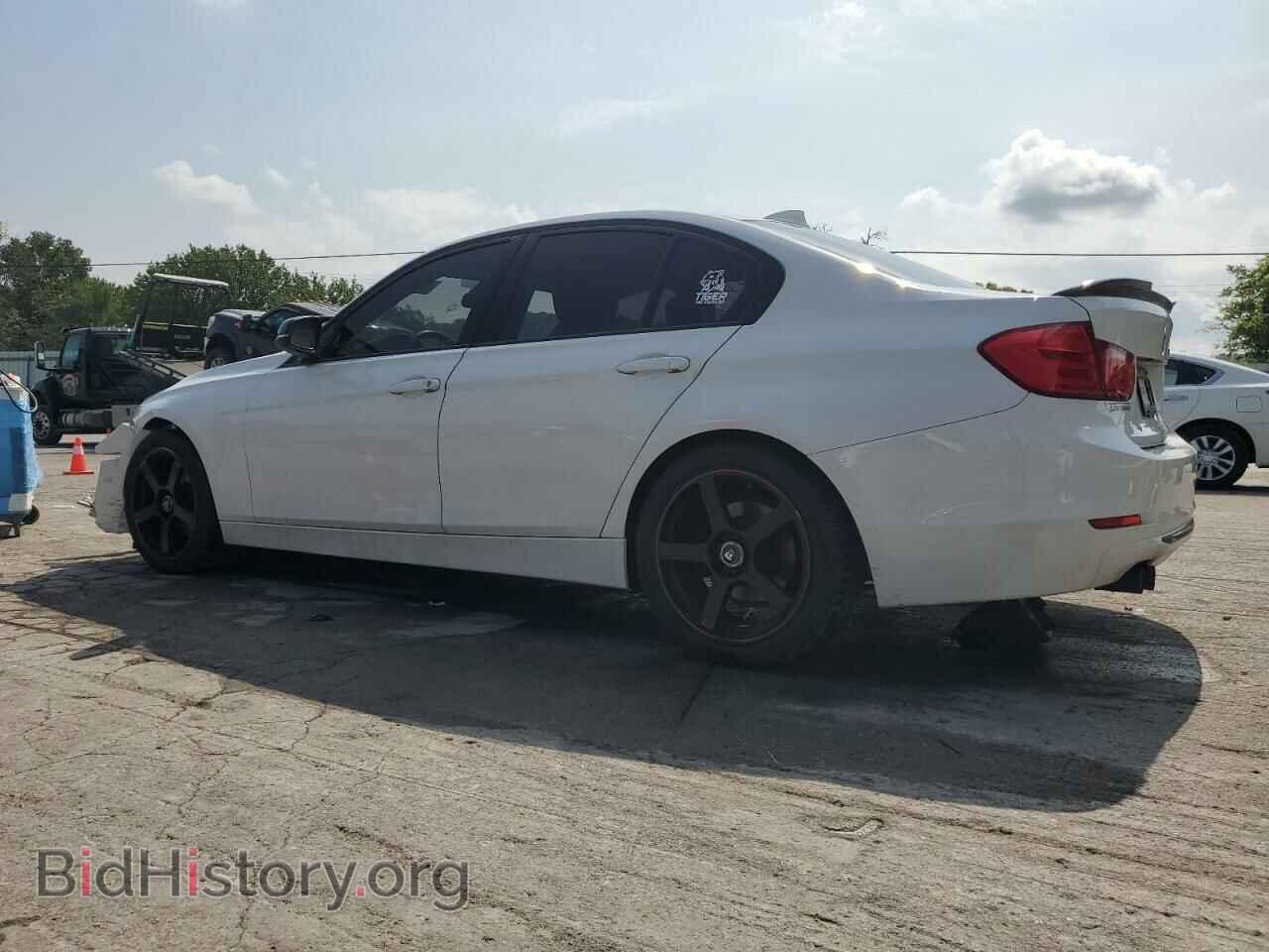 2013 BMW 3 SERIES - VIN: WBA3A5C53DF356540 - Фото 2