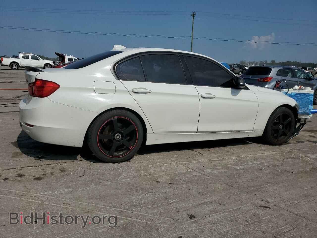 2013 BMW 3 SERIES - VIN: WBA3A5C53DF356540 - Фото 3