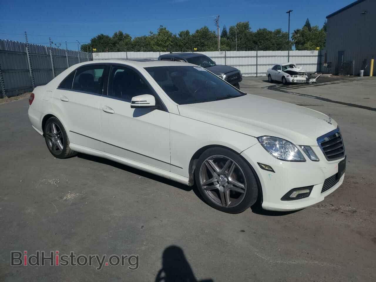 2011 MERCEDES-BENZ E-CLASS - VIN: WDDHF5GB2BA504848 - Фото 4