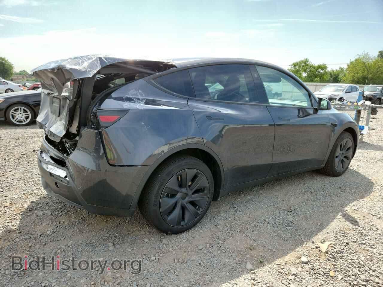 2024 TESLA MODEL Y - VIN: 7SAYGDEE0RF155241 - Photo 3