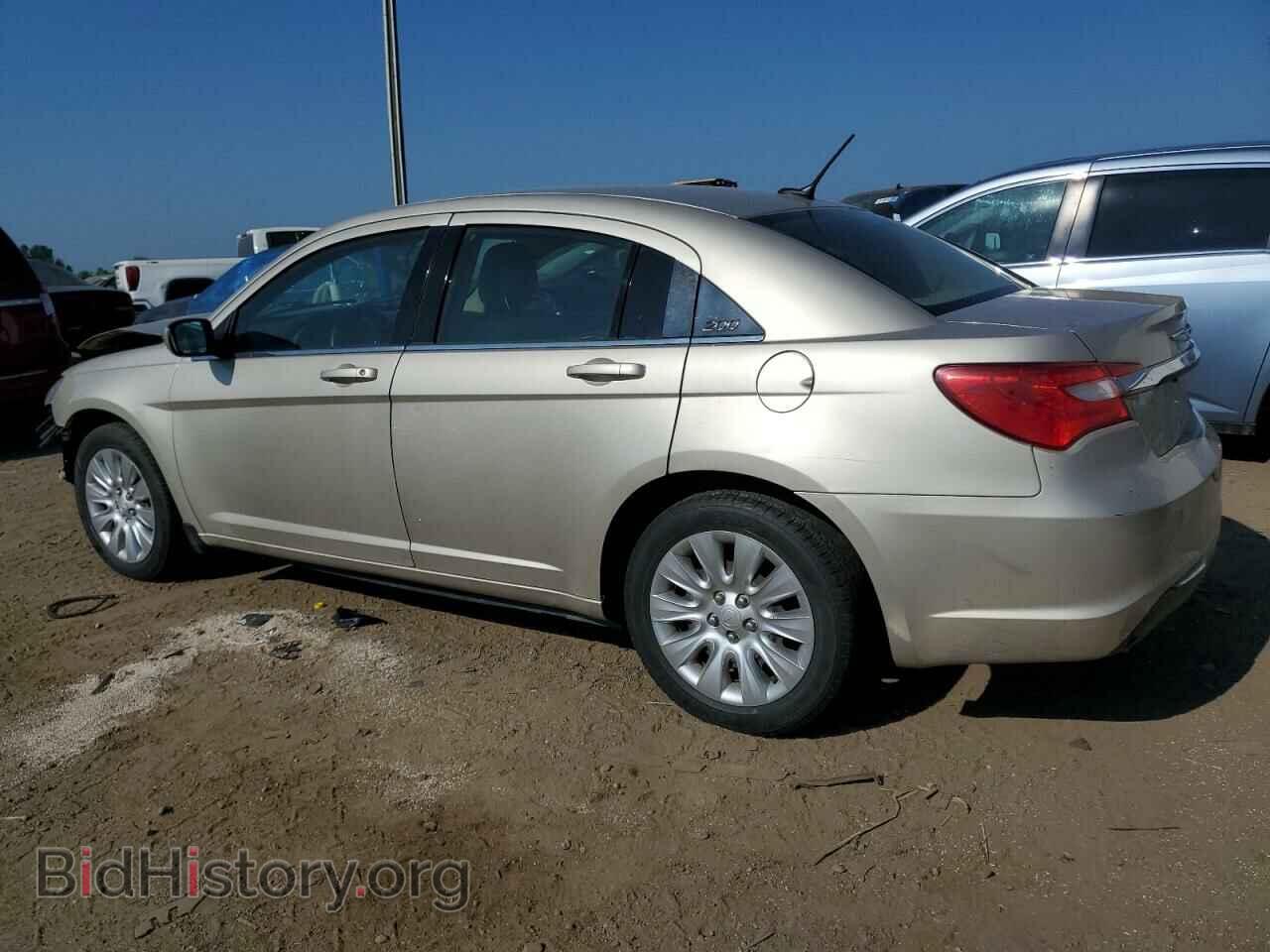 2014 CHRYSLER 200 - VIN: 1C3CCBAG1EN178493 - Фото 2