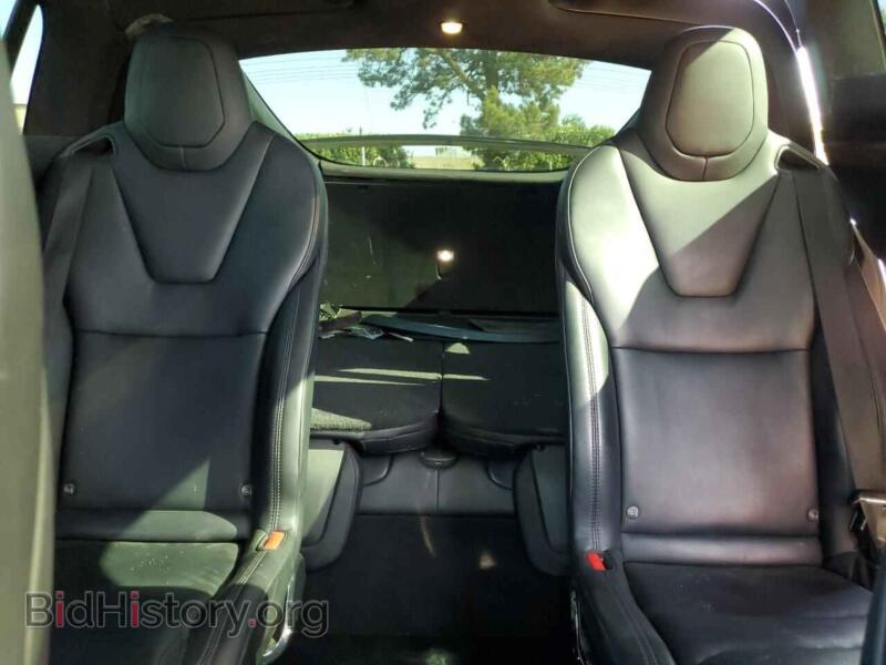 2020 Tesla MODEL X (VIN 5YJXCBE21LF305119) — photo 10 of 15