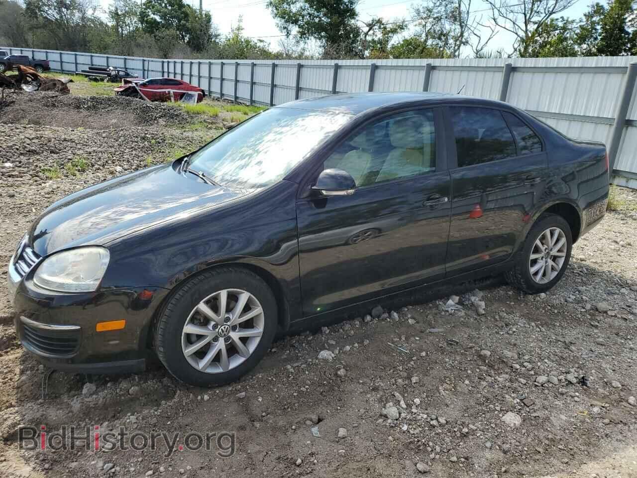 Фотография 3VWAX7AJ9AM128703 - VOLKSWAGEN JETTA 2010