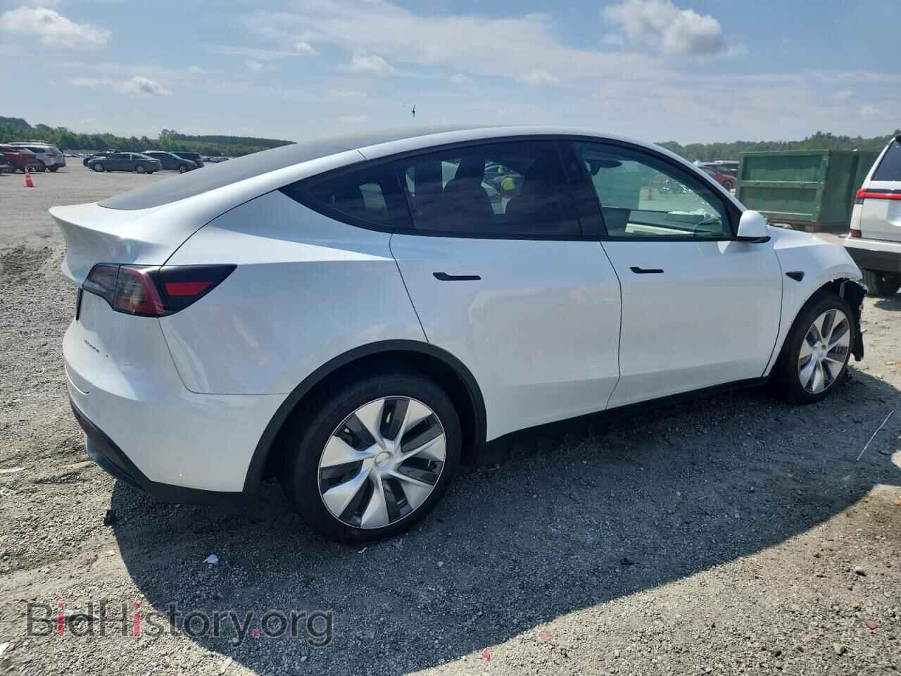2024 TESLA MODEL Y - VIN: 7SAYGDEE1RA259458 - Фото 3
