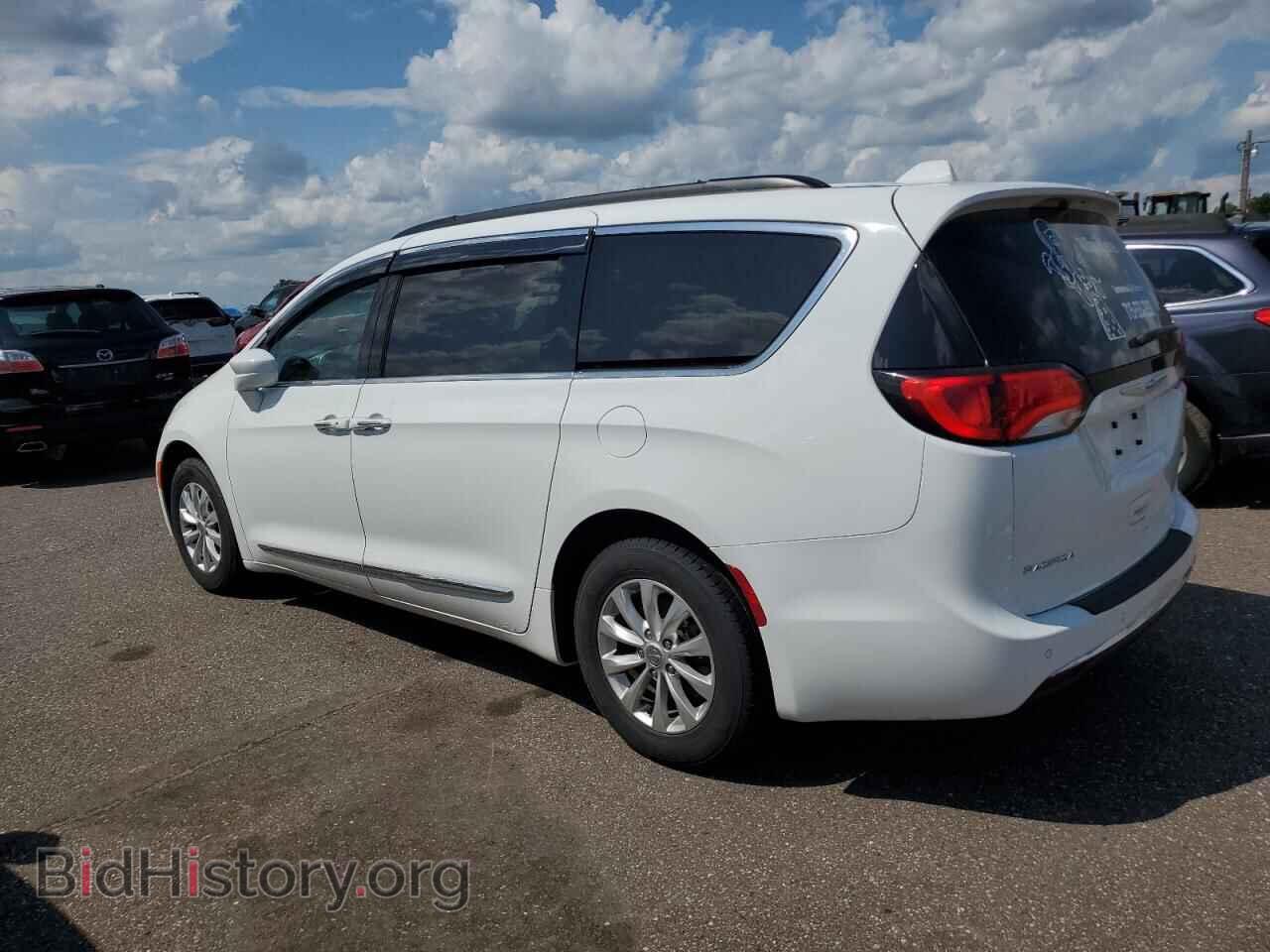 2017 CHRYSLER PACIFICA - VIN: 2C4RC1BG8HR579626 - Фото 2