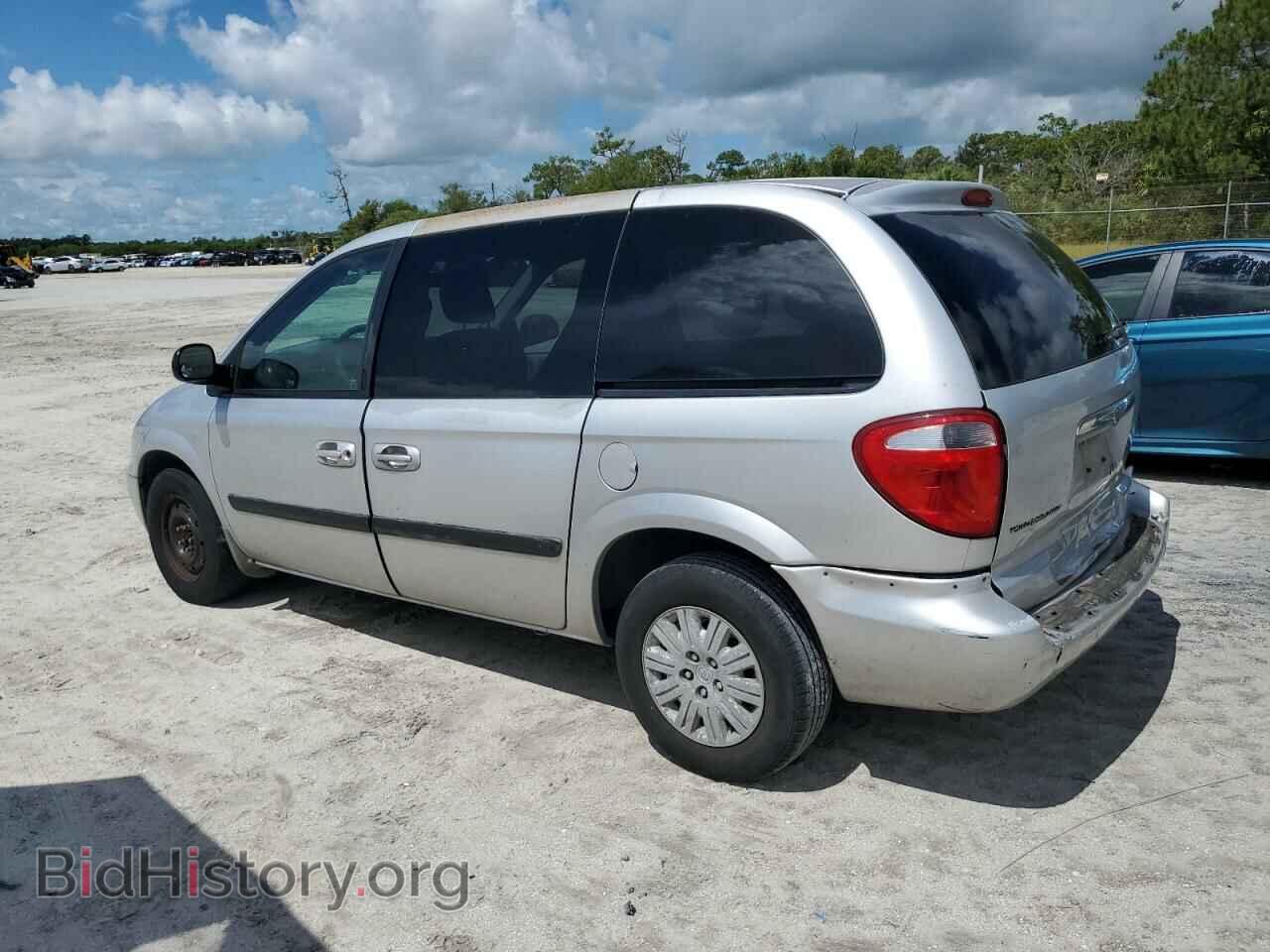 2006 CHRYSLER MINIVAN - VIN: 1A4GP45R46B739890 - Фото 2