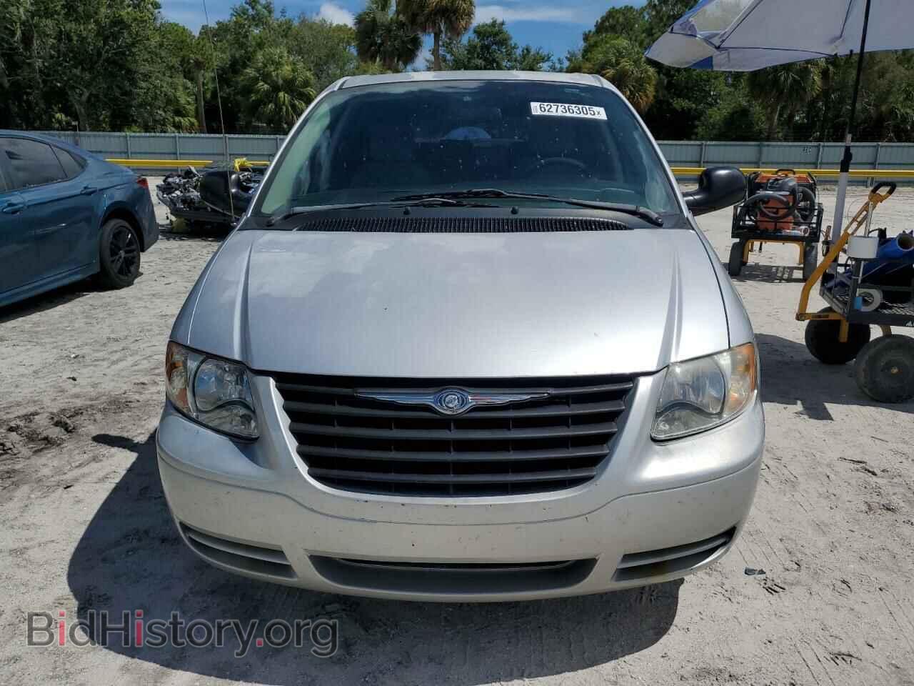 2006 CHRYSLER MINIVAN - VIN: 1A4GP45R46B739890 - Фото 5