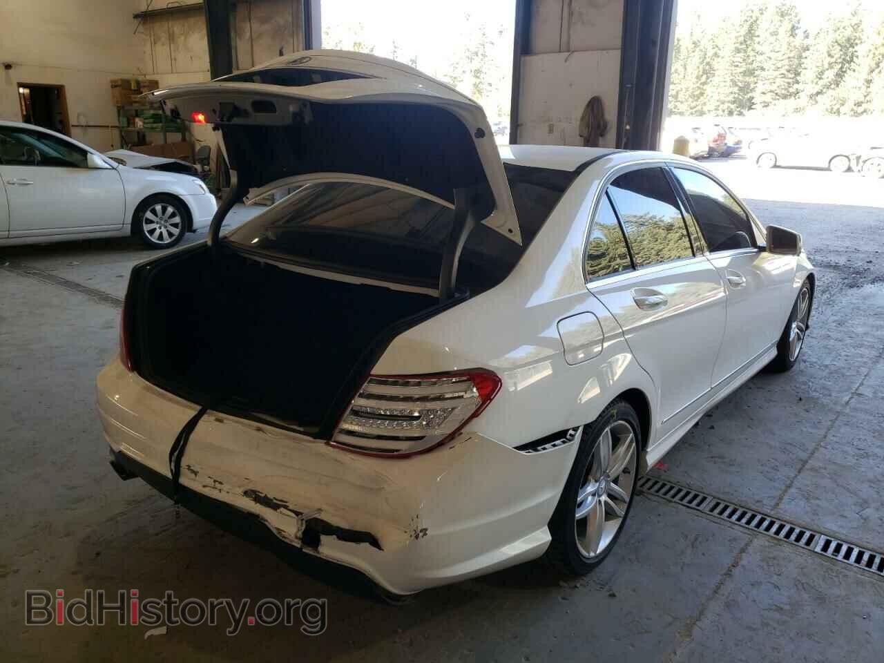 2013 MERCEDES-BENZ C-CLASS - VIN: WDDGF4HB3DR264945 - Фото 4