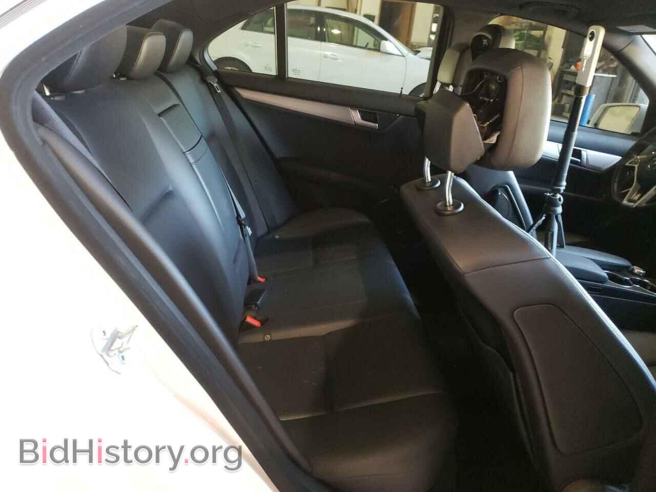 2013 MERCEDES-BENZ C-CLASS - VIN: WDDGF4HB3DR264945 - Фото 6