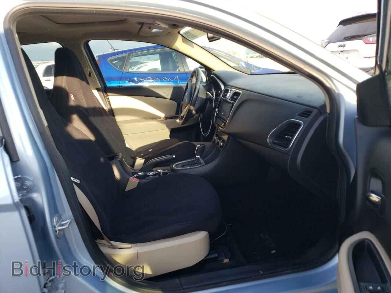 2012 CHRYSLER 200 - VIN: 1C3CCBBG4CN302591 - Фото 5