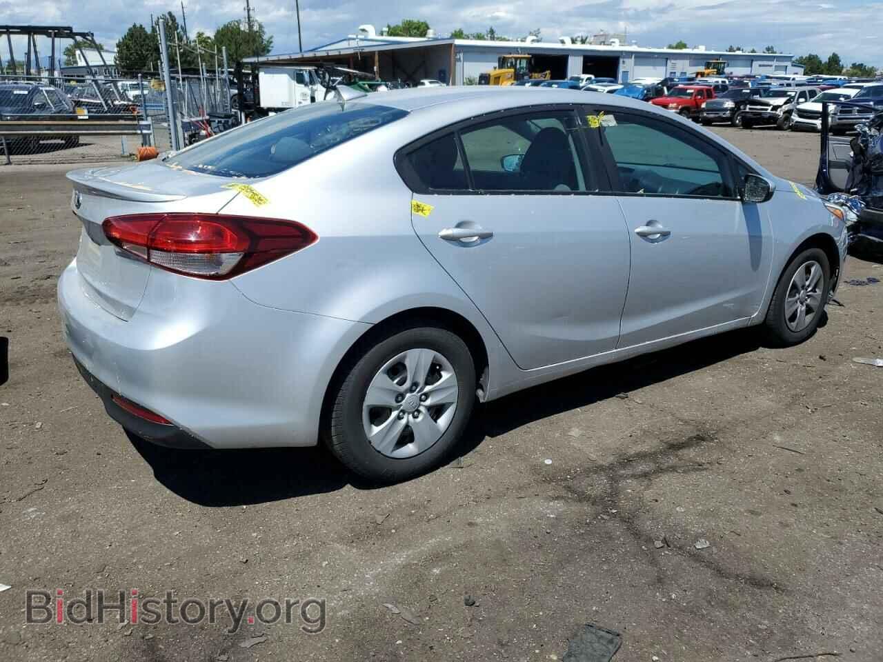 2017 KIA FORTE - VIN: 3KPFK4A72HE030238 - Фото 3