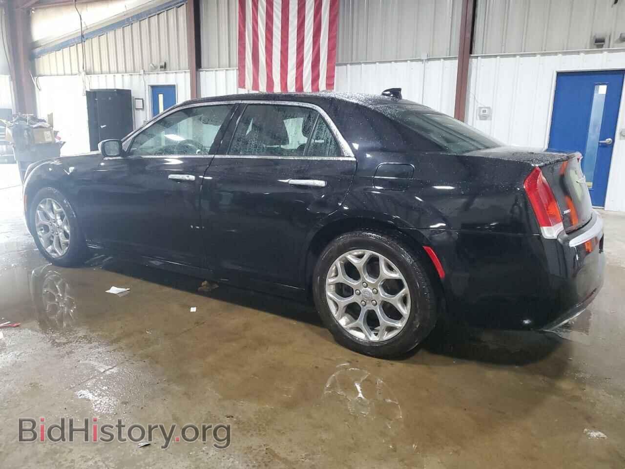 2016 CHRYSLER 300 - VIN: 2C3CCASG3GH168021 - Фото 2