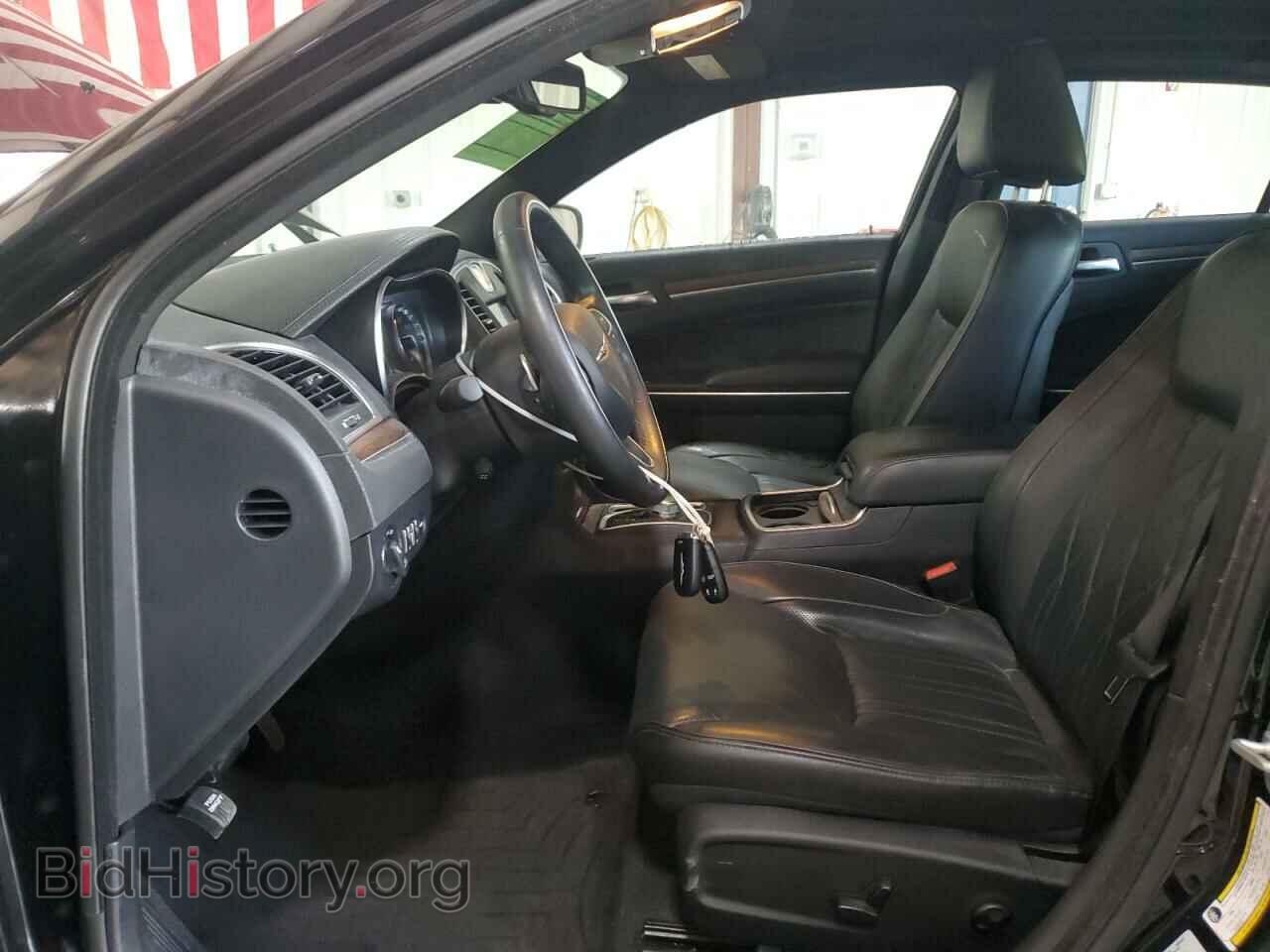 2016 CHRYSLER 300 - VIN: 2C3CCASG3GH168021 - Фото 7