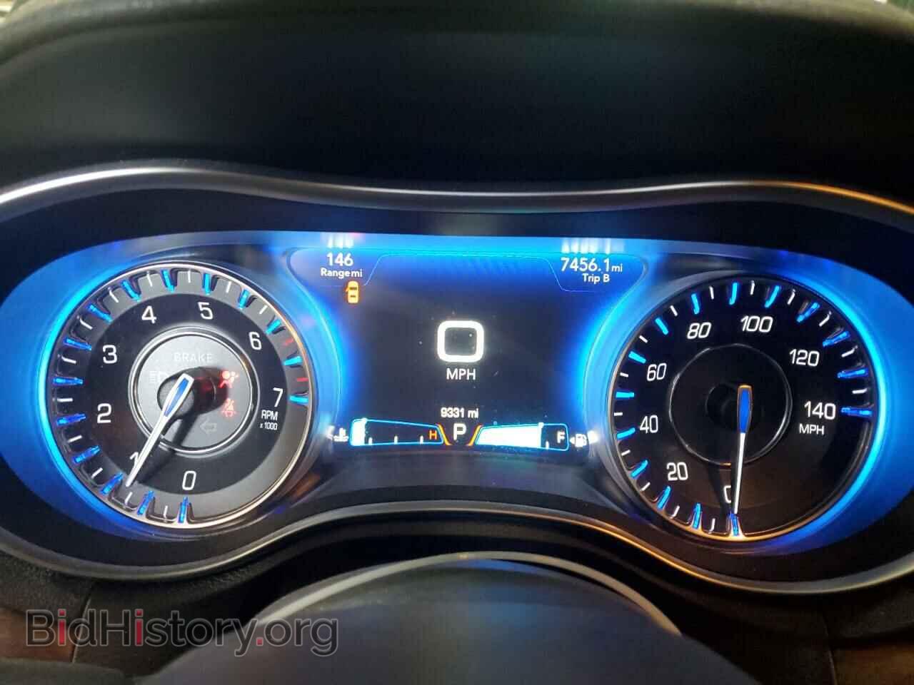 2016 CHRYSLER 300 - VIN: 2C3CCASG3GH168021 - Фото 9