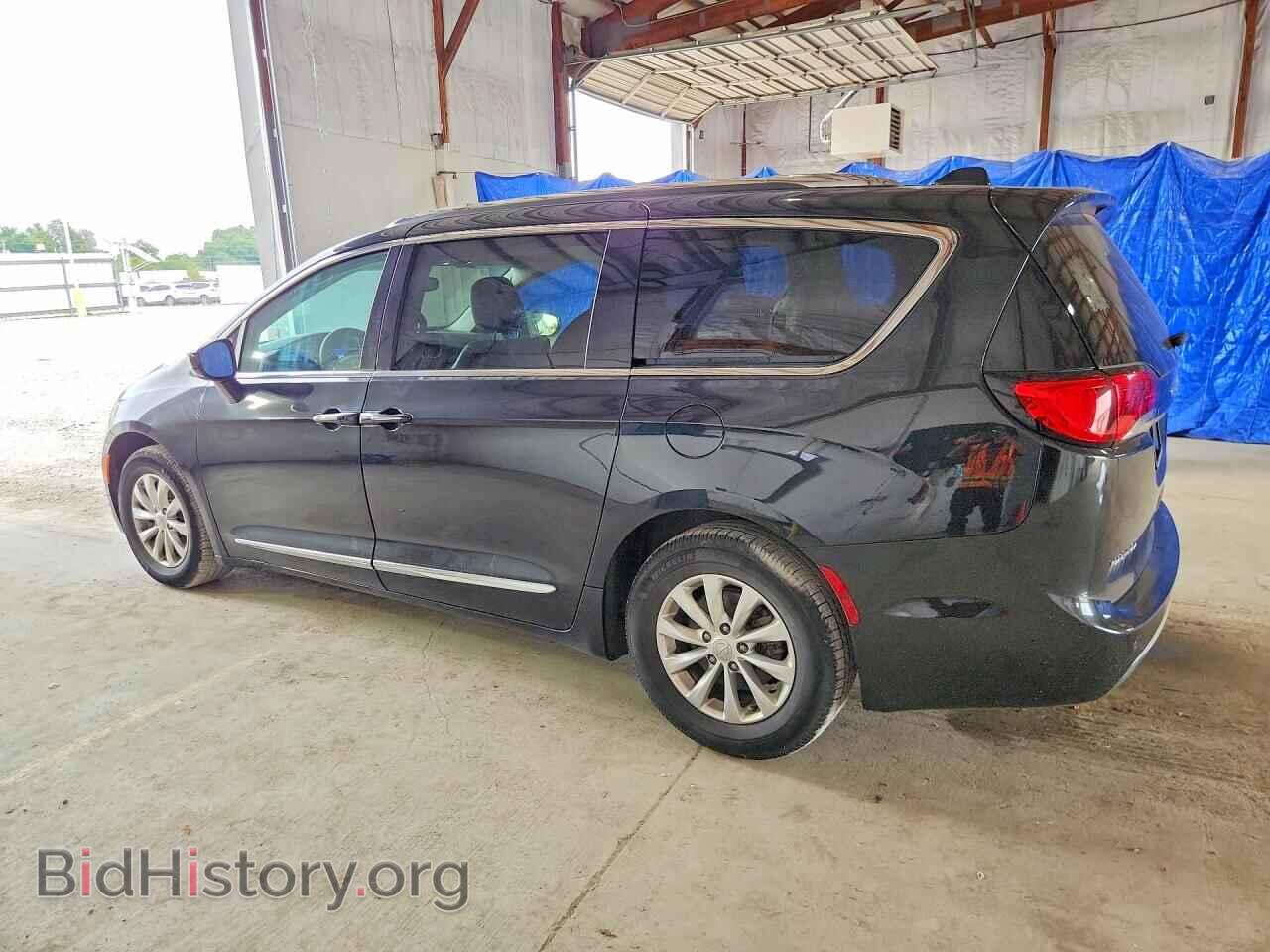 2019 CHRYSLER PACIFICA - VIN: 2C4RC1BG8KR650542 - Фото 2