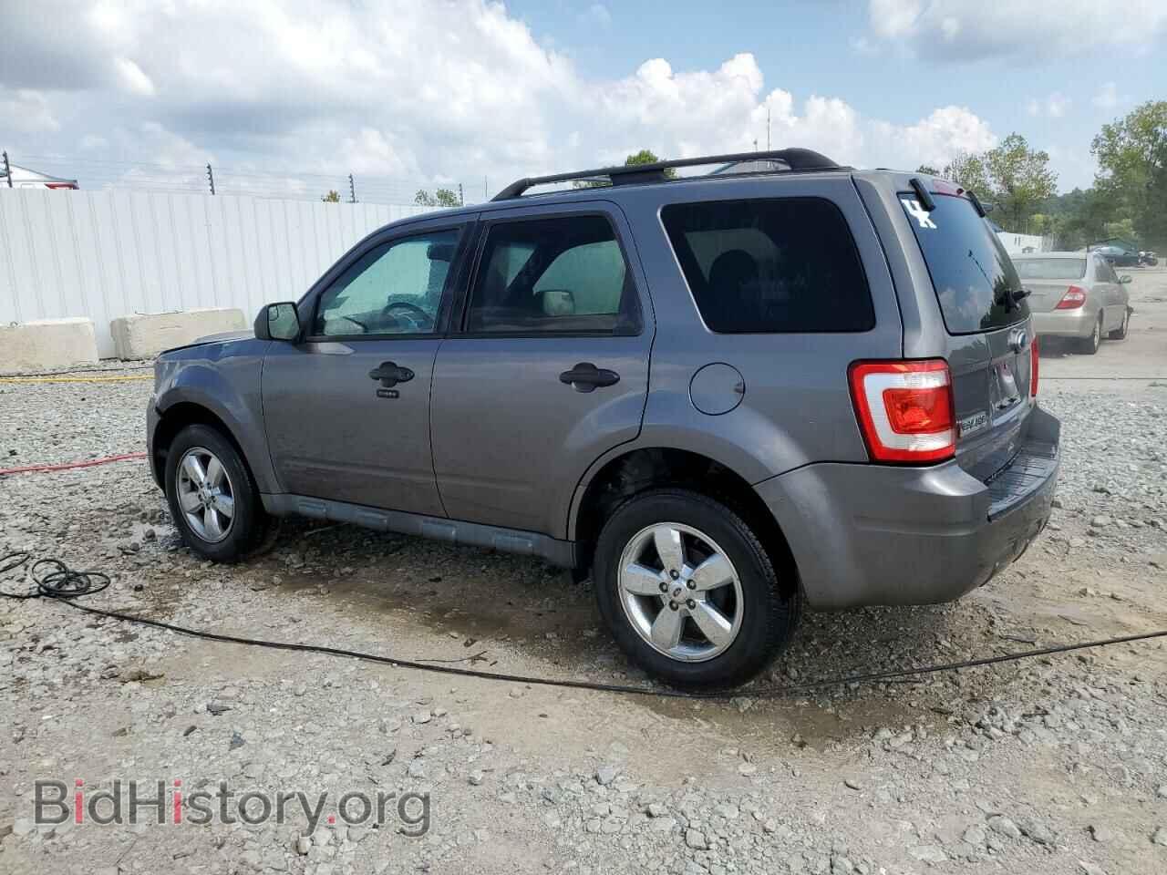 2011 FORD ESCAPE - VIN: 1FMCU0D74BKA67258 - Фото 2
