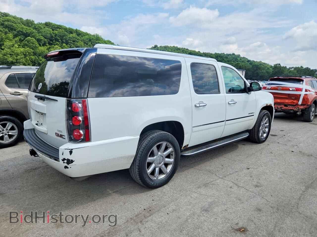 2011 GMC YUKON - VIN: 1GKS2MEFXBR105039 - Photo 3
