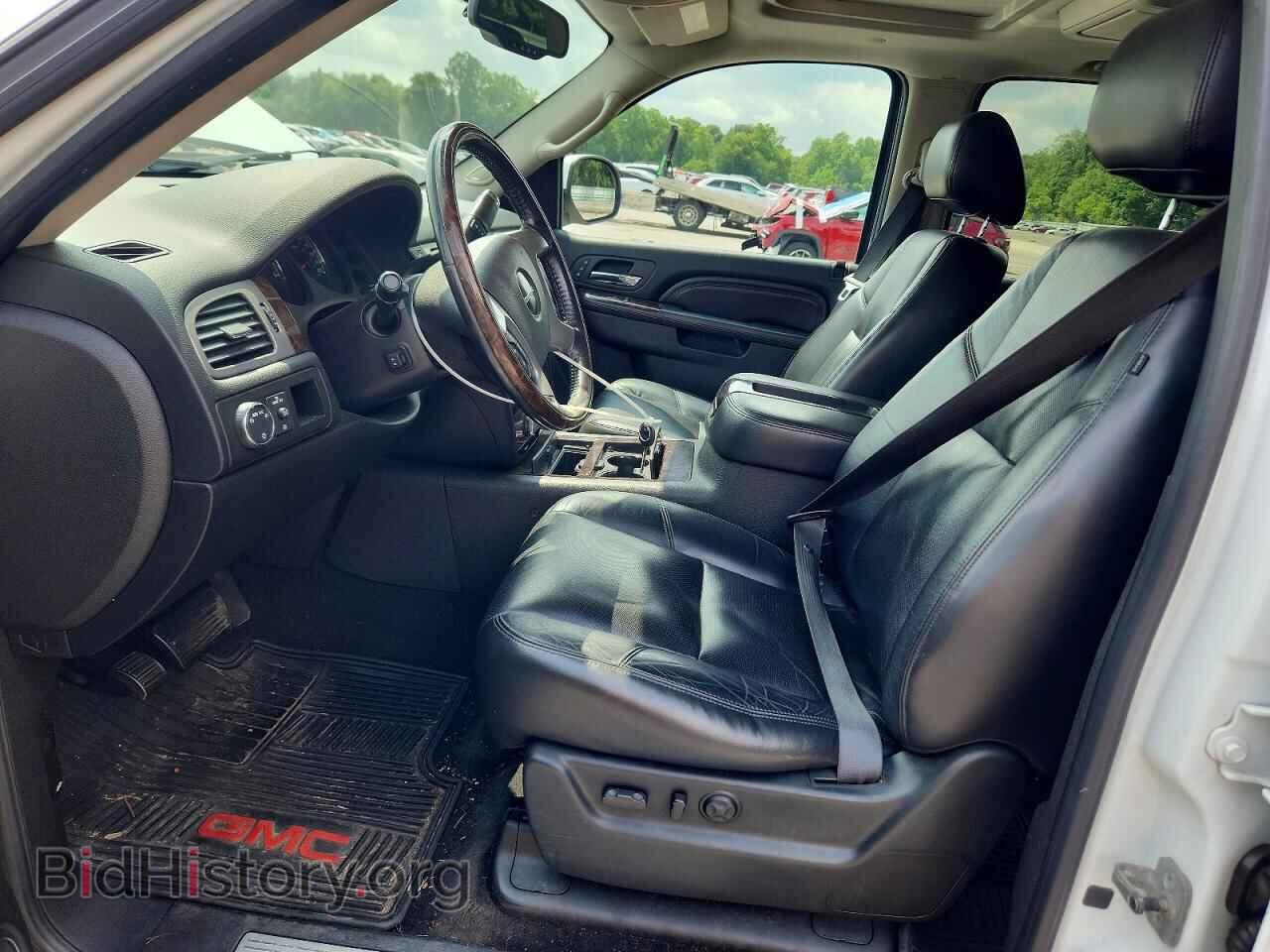2011 GMC YUKON - VIN: 1GKS2MEFXBR105039 - Photo 7