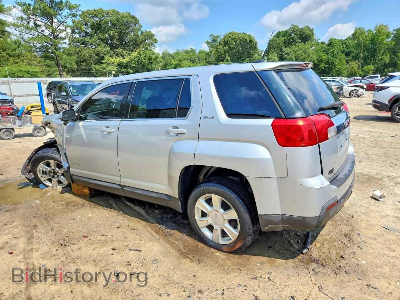2010 GMC TERRAIN - VIN: 2CTALBEW7A6237845 - Photo 2