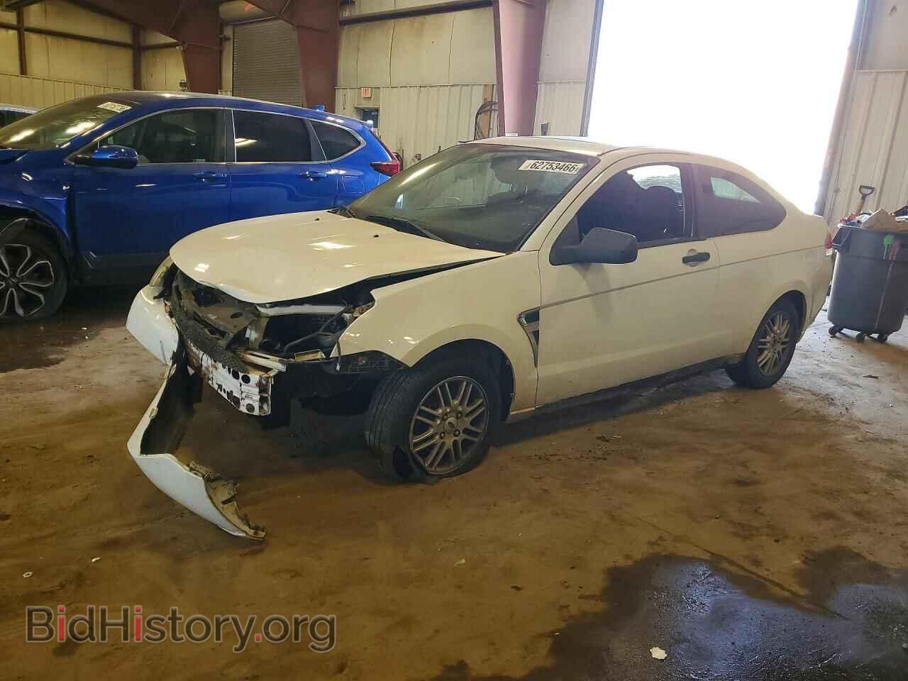 Фотография 1FAHP33NX8W217366 - FORD FOCUS 2008