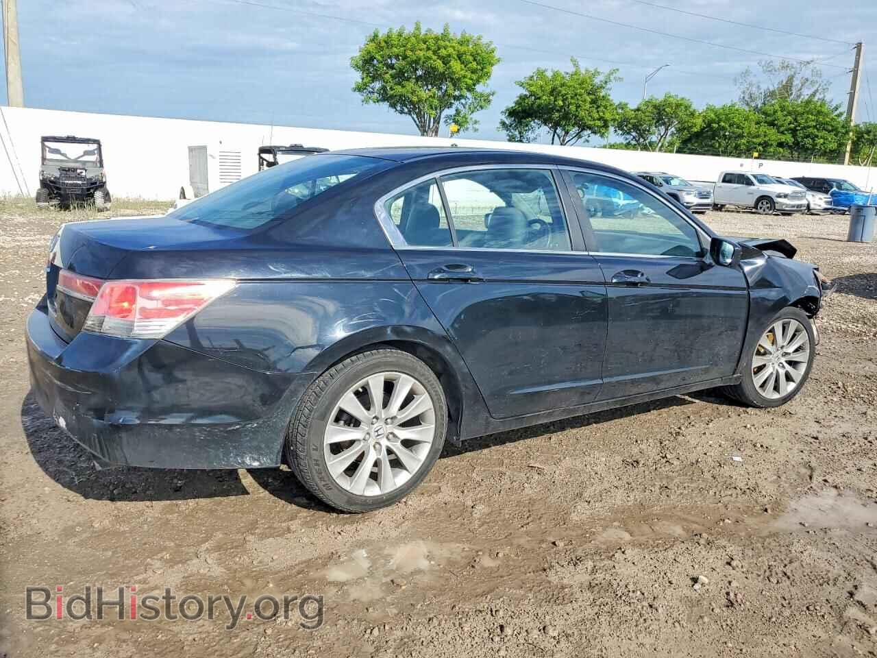 2011 HONDA ACCORD - VIN: 1HGCP2F61BA110084 - Photo 3