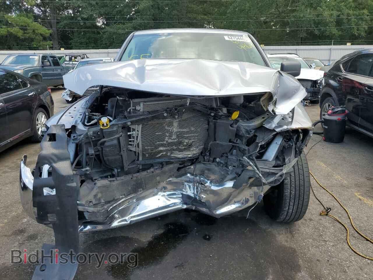 2019 RAM 1500 - VIN: 1C6RR6TT3KS693618 - Photo 5