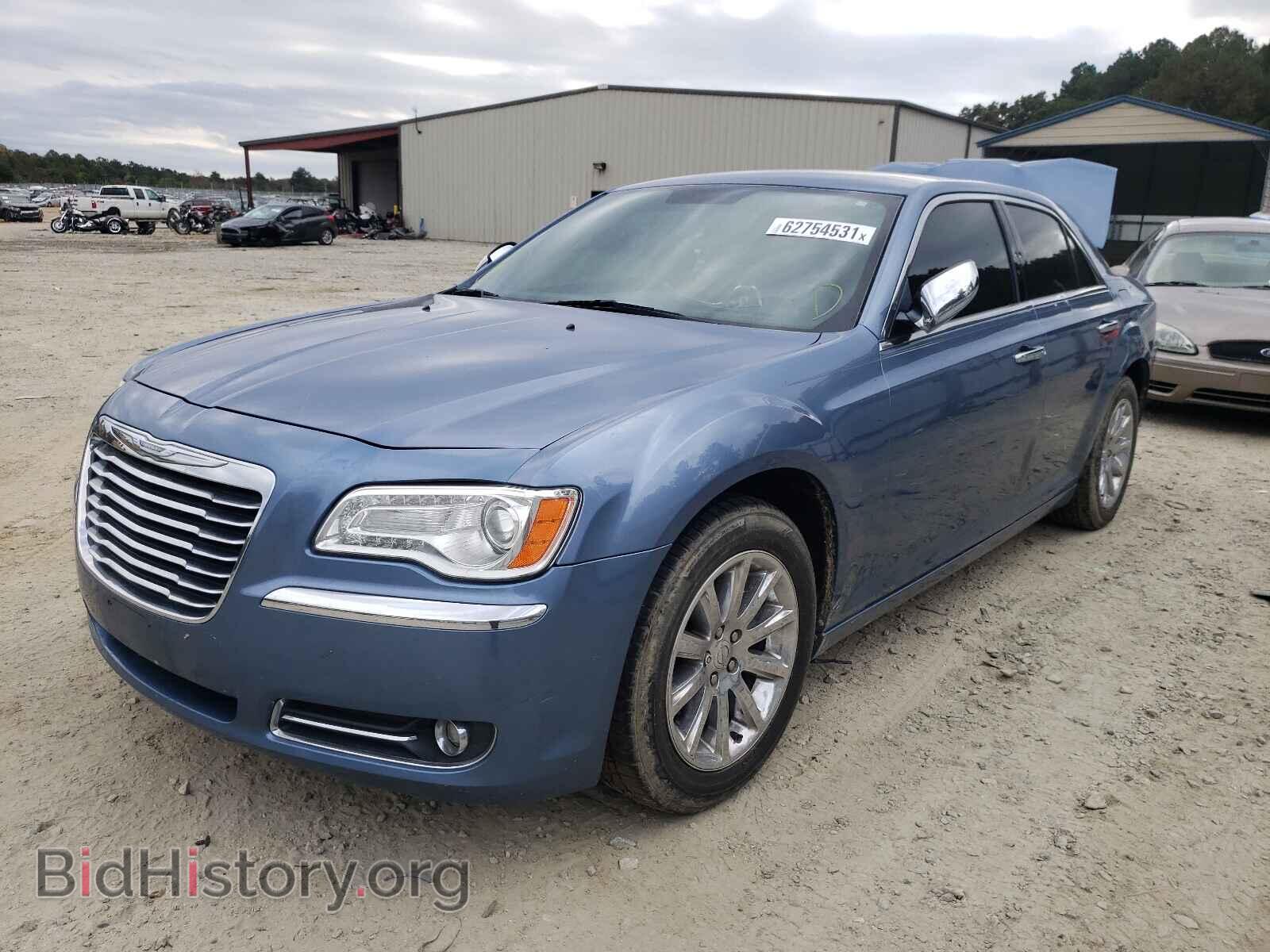 2011 CHRYSLER 300 - VIN: 2C3CA5CG0BH547272 - Фото 2