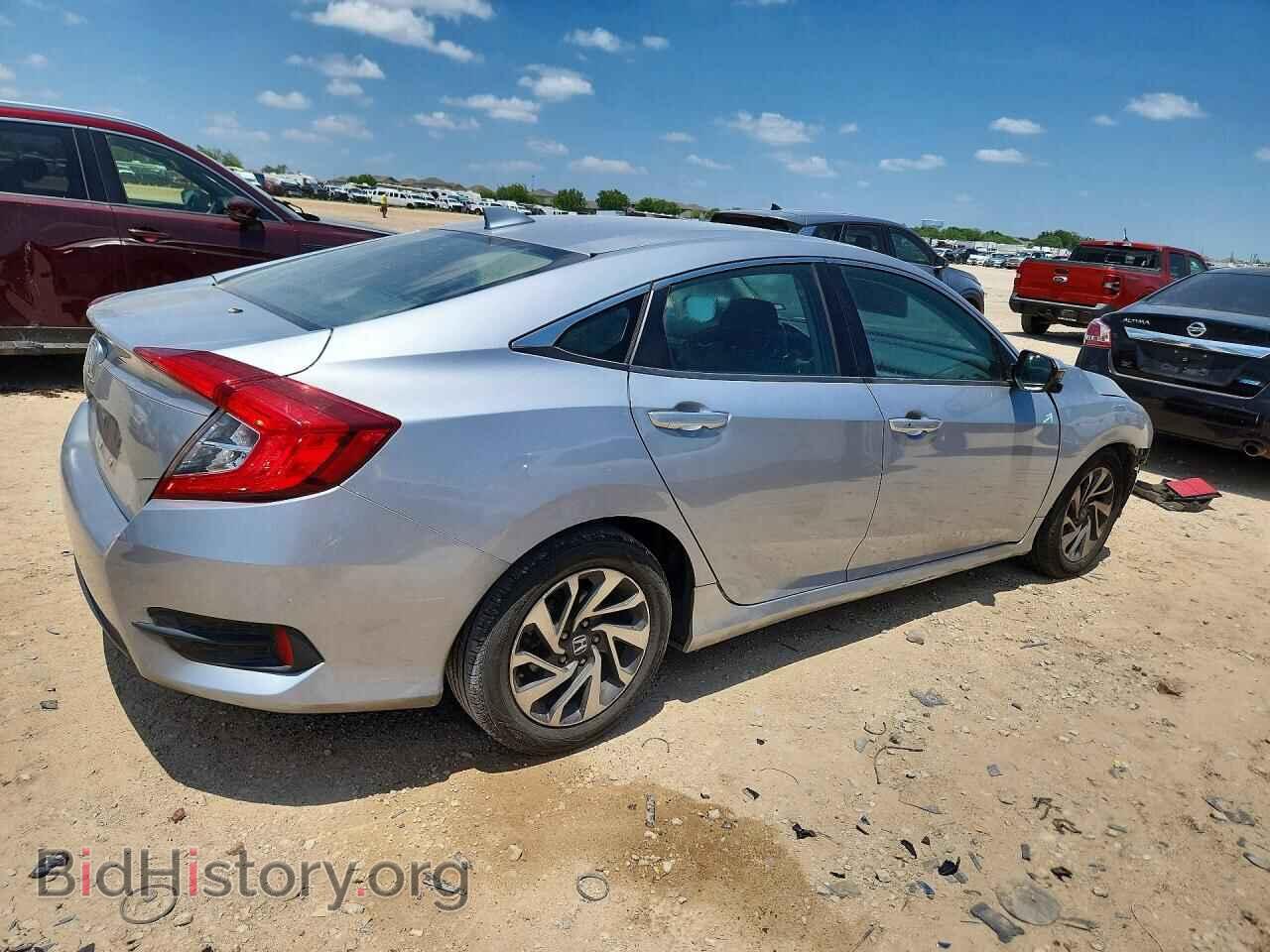 2018 HONDA CIVIC - VIN: 2HGFC2F74JH581051 - Фото 3