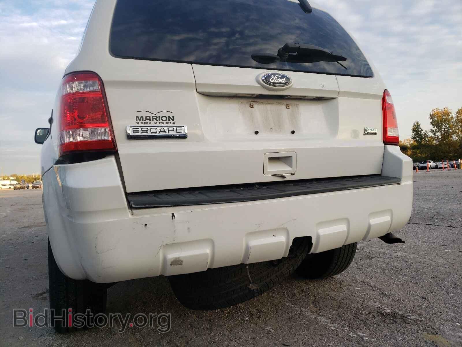 2011 FORD ESCAPE - VIN: 1FMCU0DG0BKB32557 - Фото 9