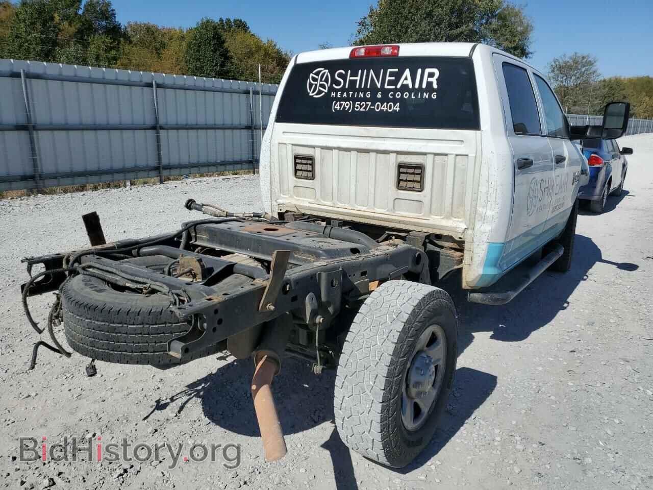 2017 RAM 2500 - VIN: 3C6TR5CTXHG610573 - Photo 4
