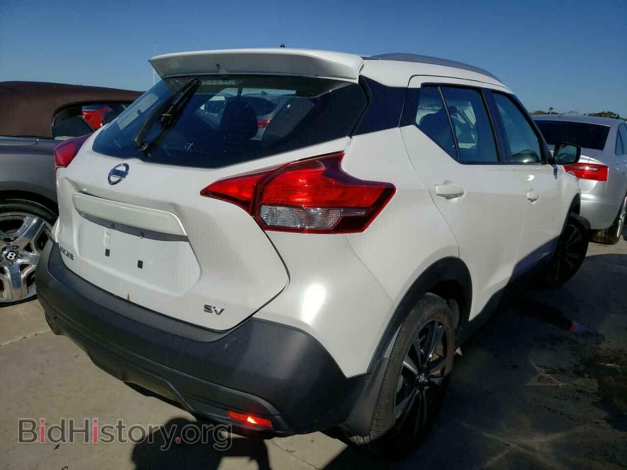 2019 NISSAN KICKS - VIN: 3N1CP5CU3KL512266 - Фото 4