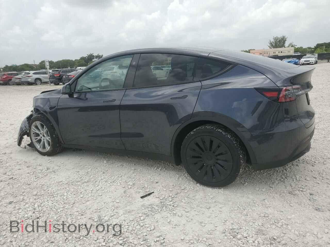 2024 TESLA MODEL Y - VIN: 7SAYGDEE7RA279293 - Фото 2